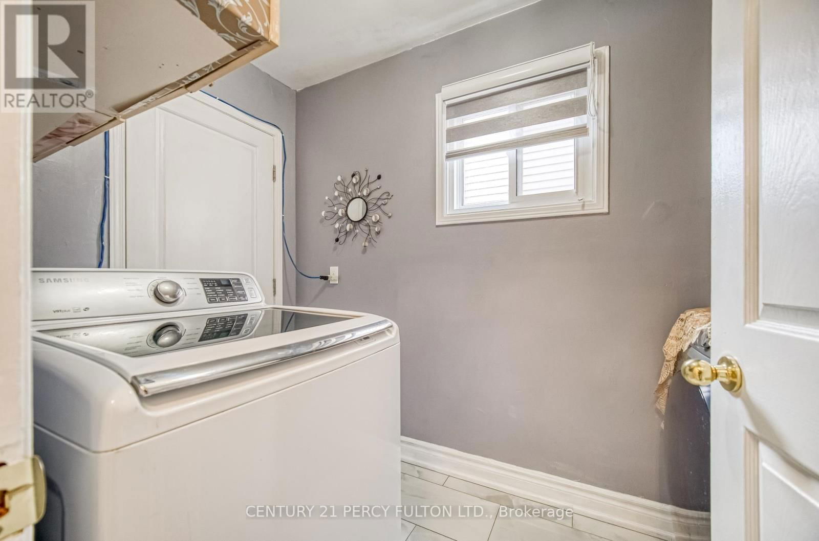 82 CHAPMAN DRIVE Image 18