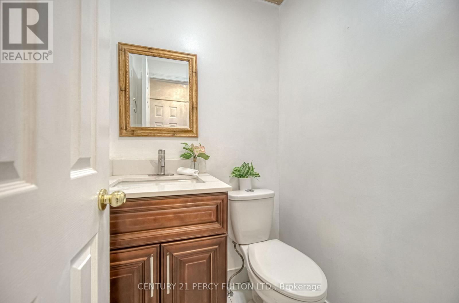 82 CHAPMAN DRIVE Image 19