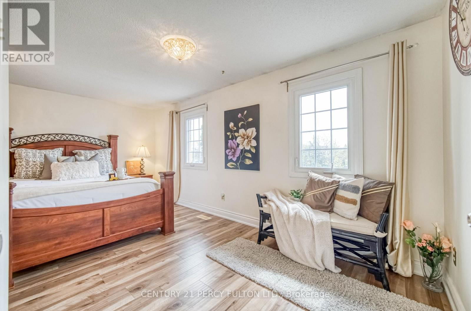 82 CHAPMAN DRIVE Image 21