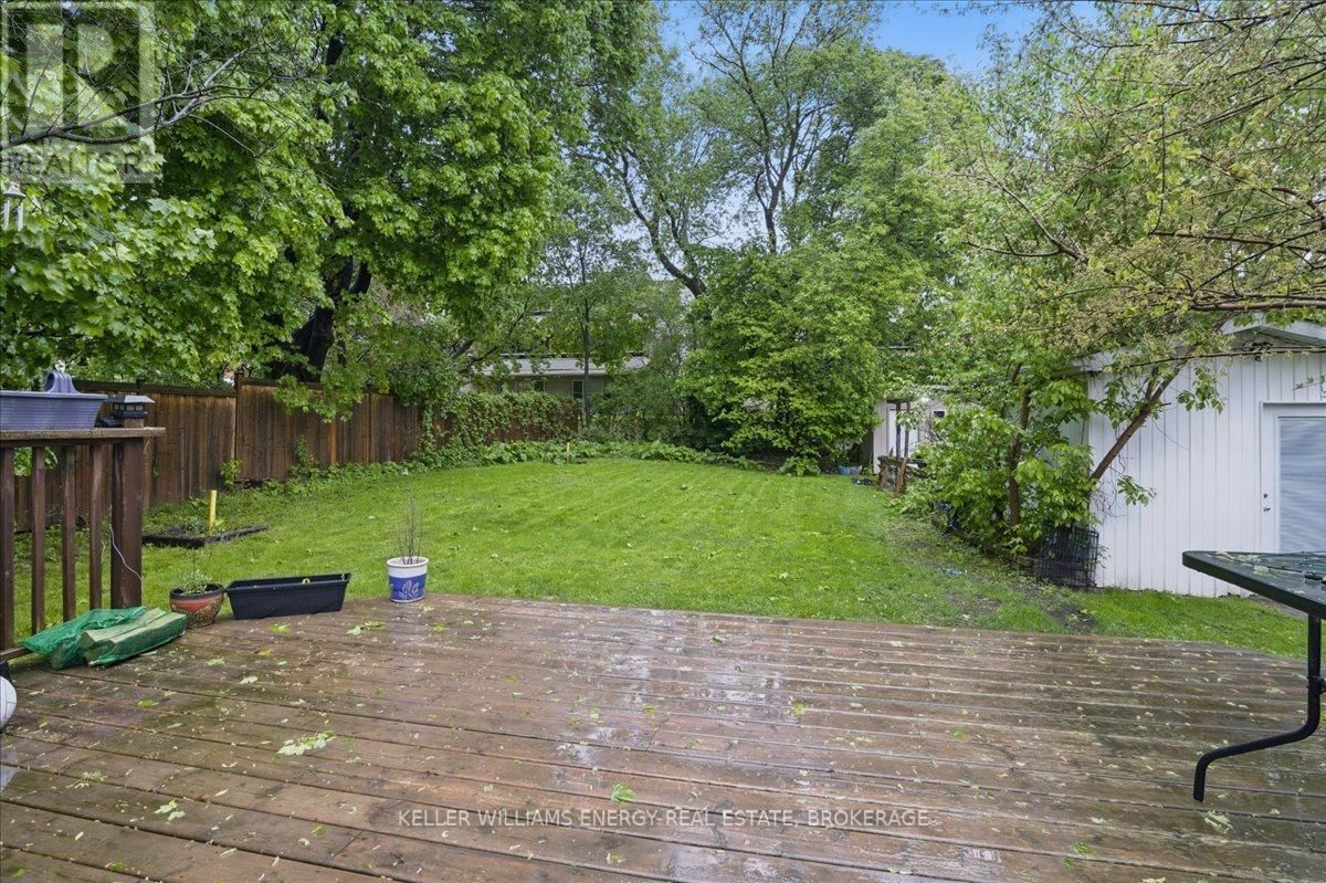 Main - 115 ANNES STREET Image 16