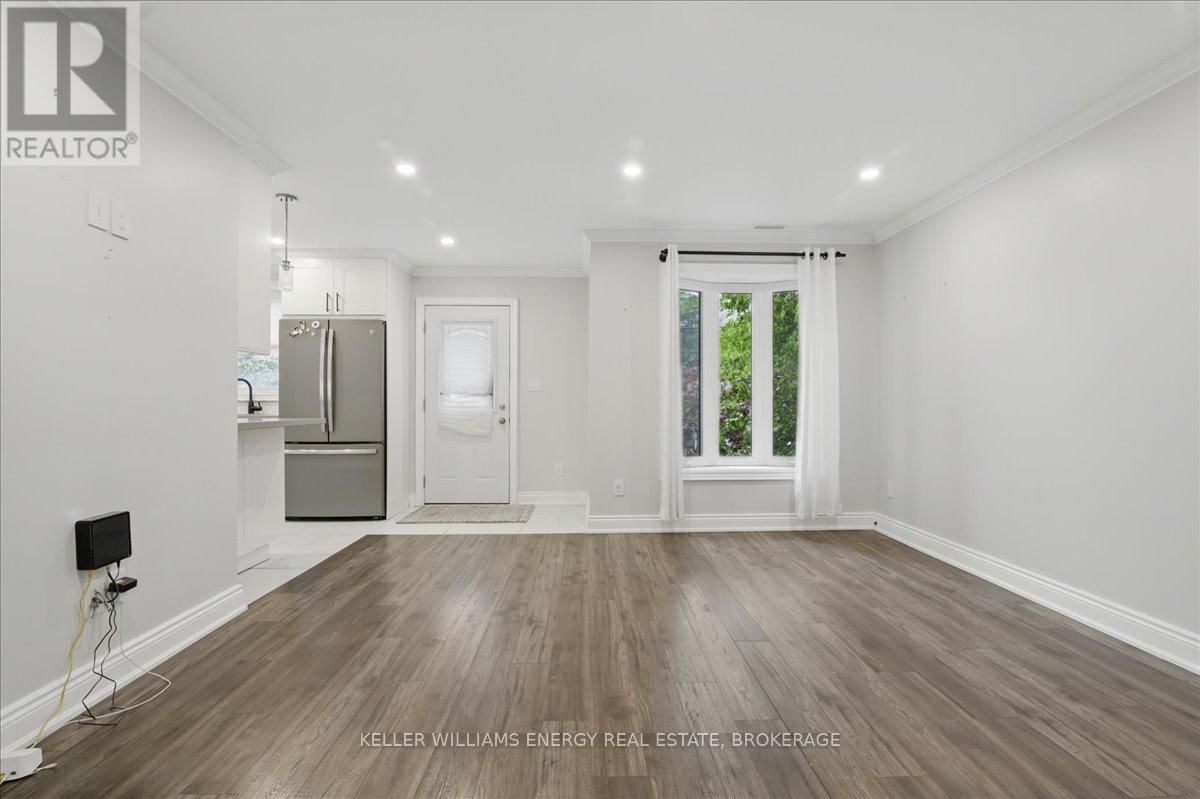 Main - 115 ANNES STREET Image 4