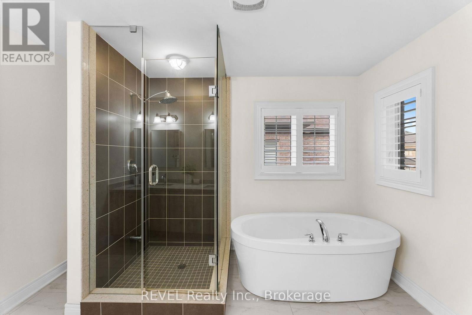 15 GLENGOWAN STREET Image 21