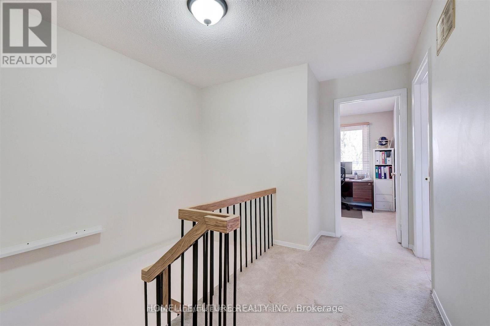 Main - 125 GRANADA CRESCENT Image 13