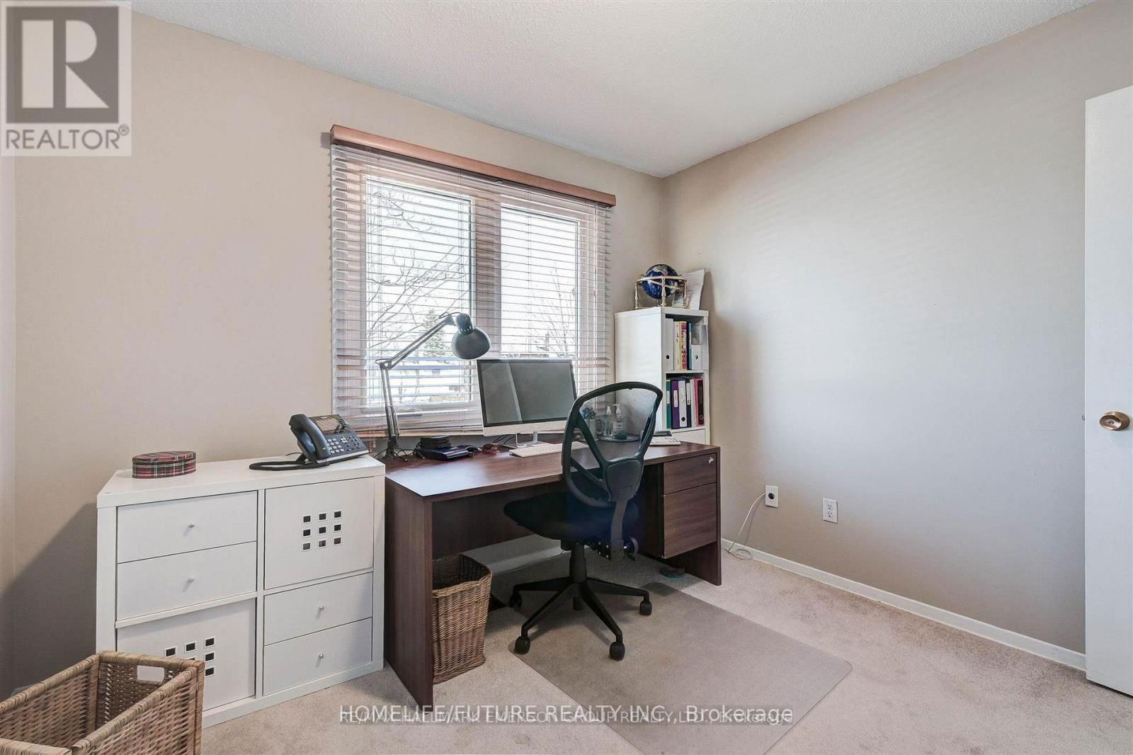 Main - 125 GRANADA CRESCENT Image 19