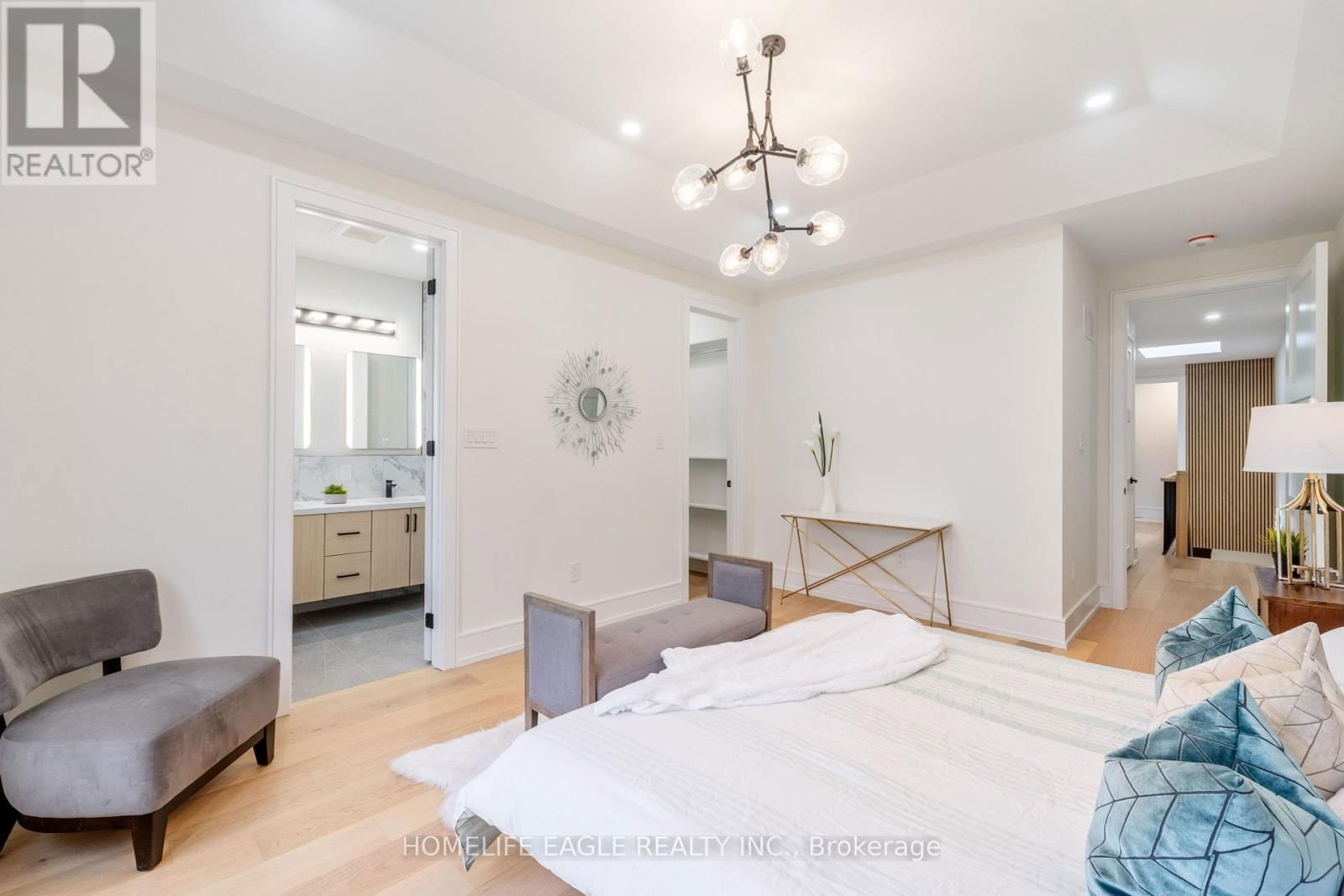 109B HEALE AVENUE Image 14