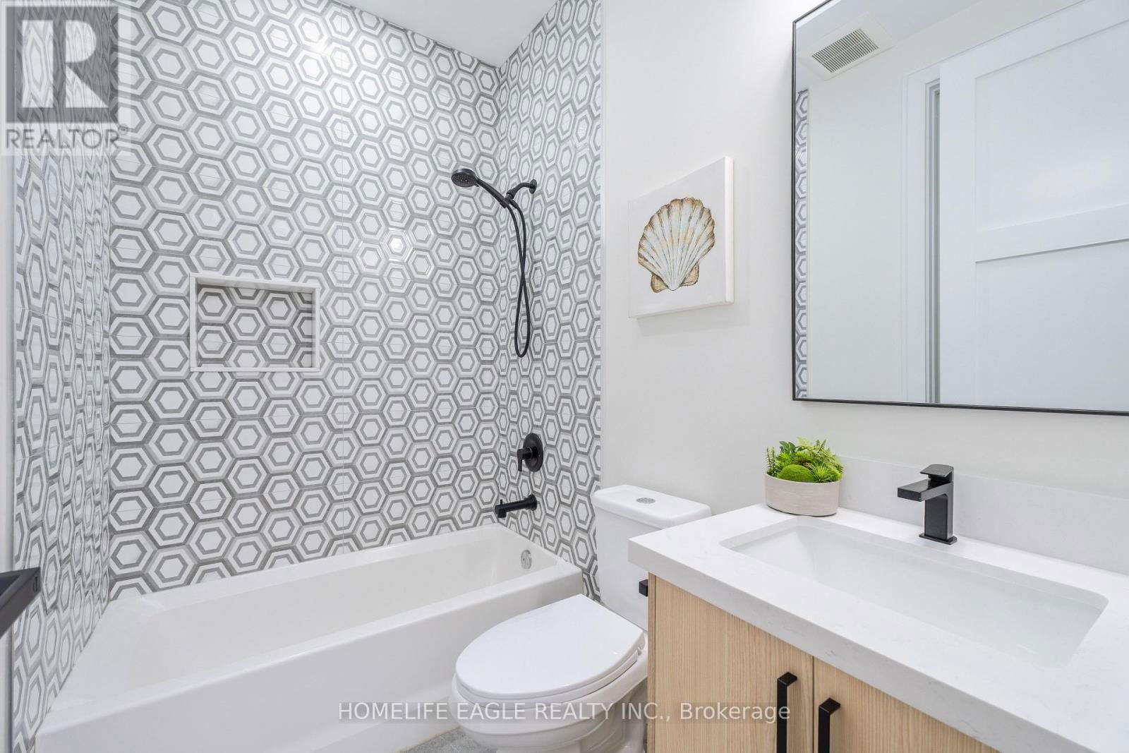 109B HEALE AVENUE Image 21
