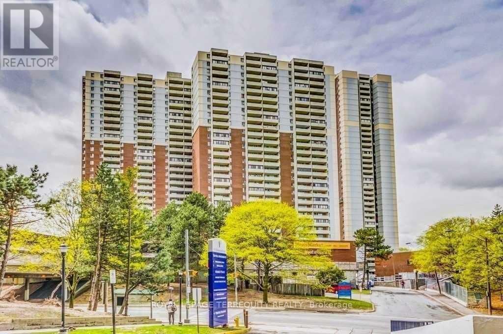 1512 - 5 MASSEY SQUARE Image 1