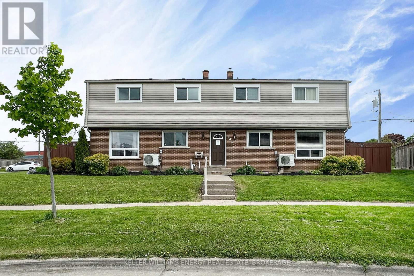 4 units - 743 CYPRESS AVENUE Image 1