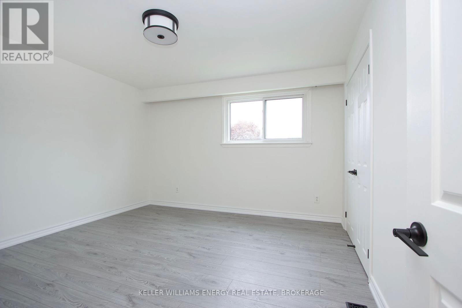 4 units - 743 CYPRESS AVENUE Image 13