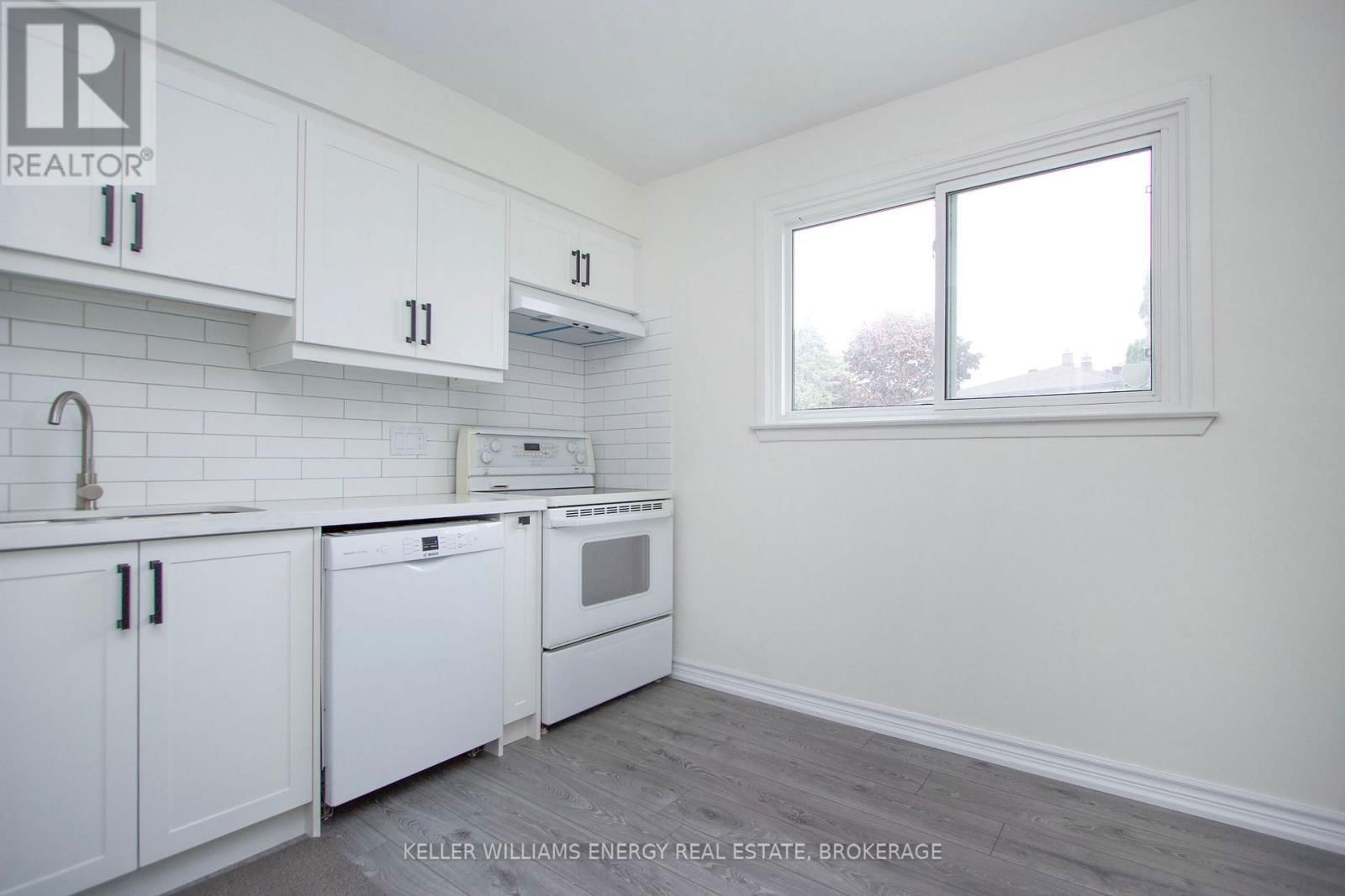 4 units - 743 CYPRESS AVENUE Image 6