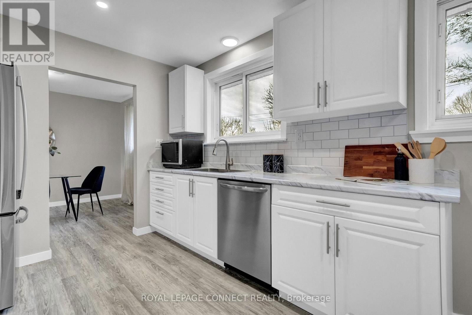 8 GRAHAM COURT Image 12