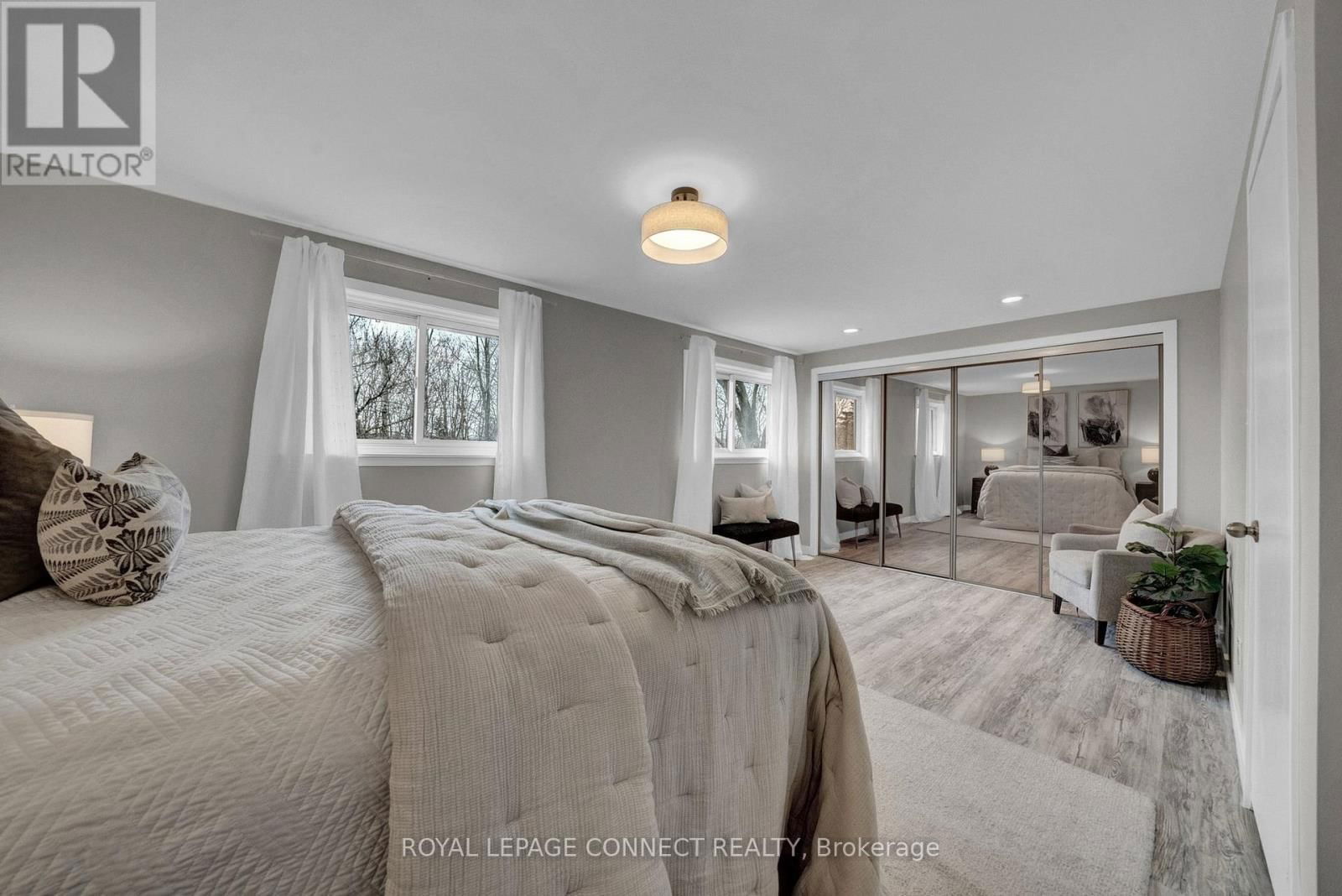 8 GRAHAM COURT Image 18
