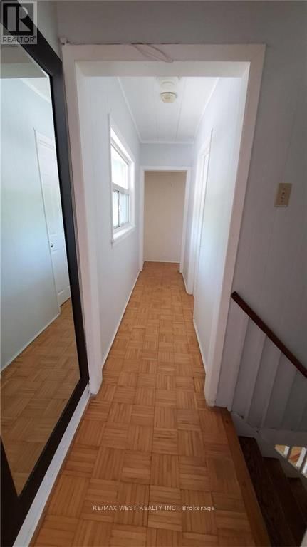 B (BACK) - 66 DAGMAR AVENUE Image 15