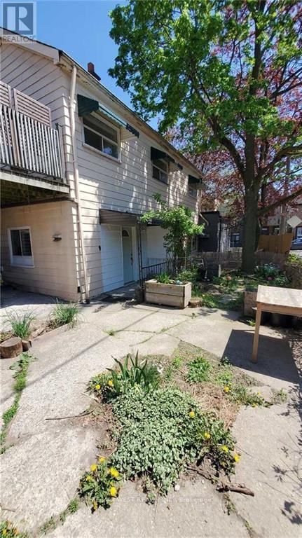 B (BACK) - 66 DAGMAR AVENUE Image 4