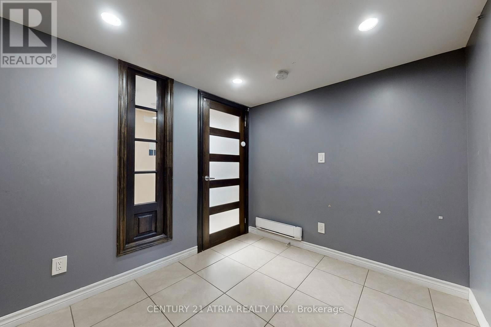 Lower - 2828 DANFORTH AVENUE Image 17