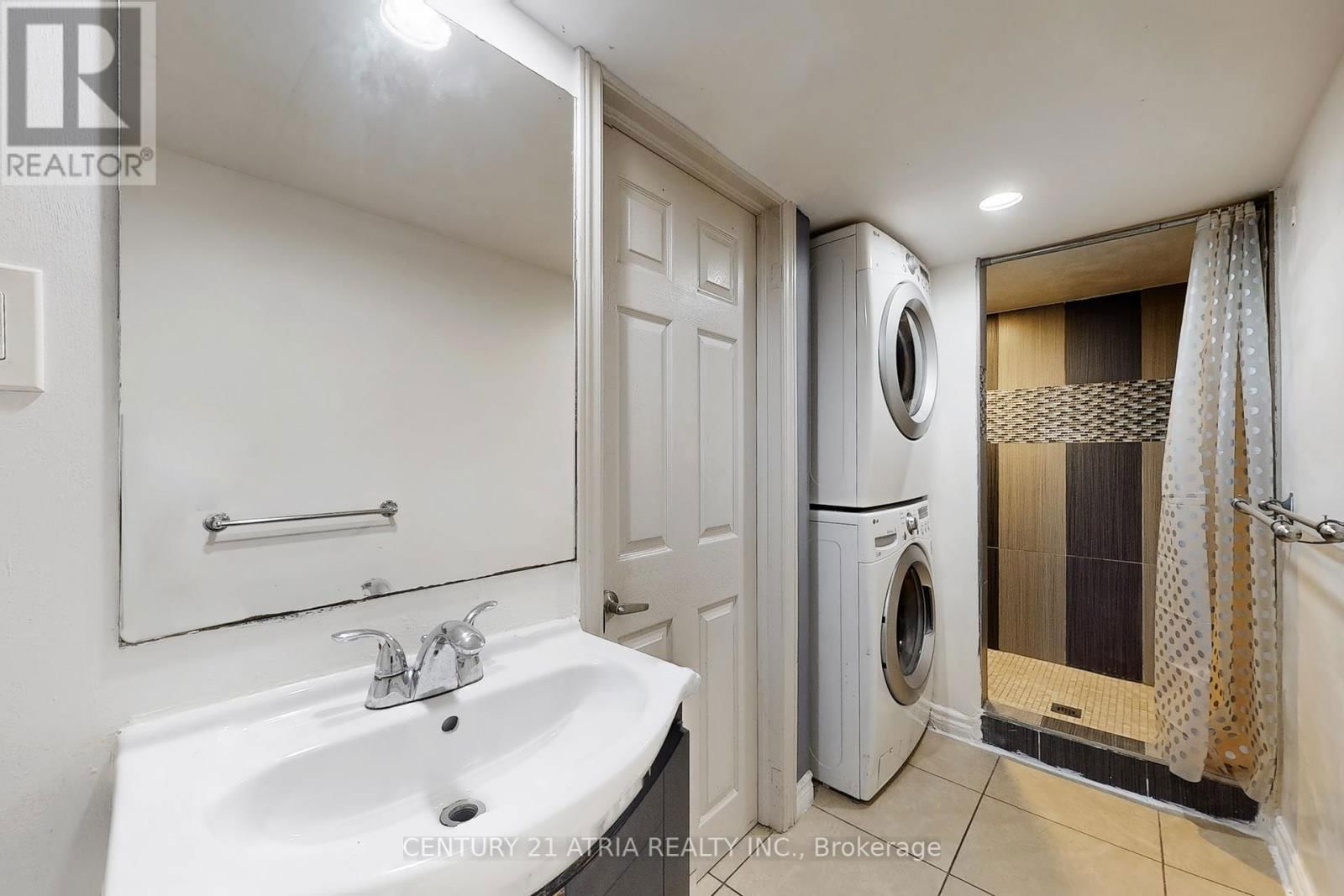 Lower - 2828 DANFORTH AVENUE Image 19