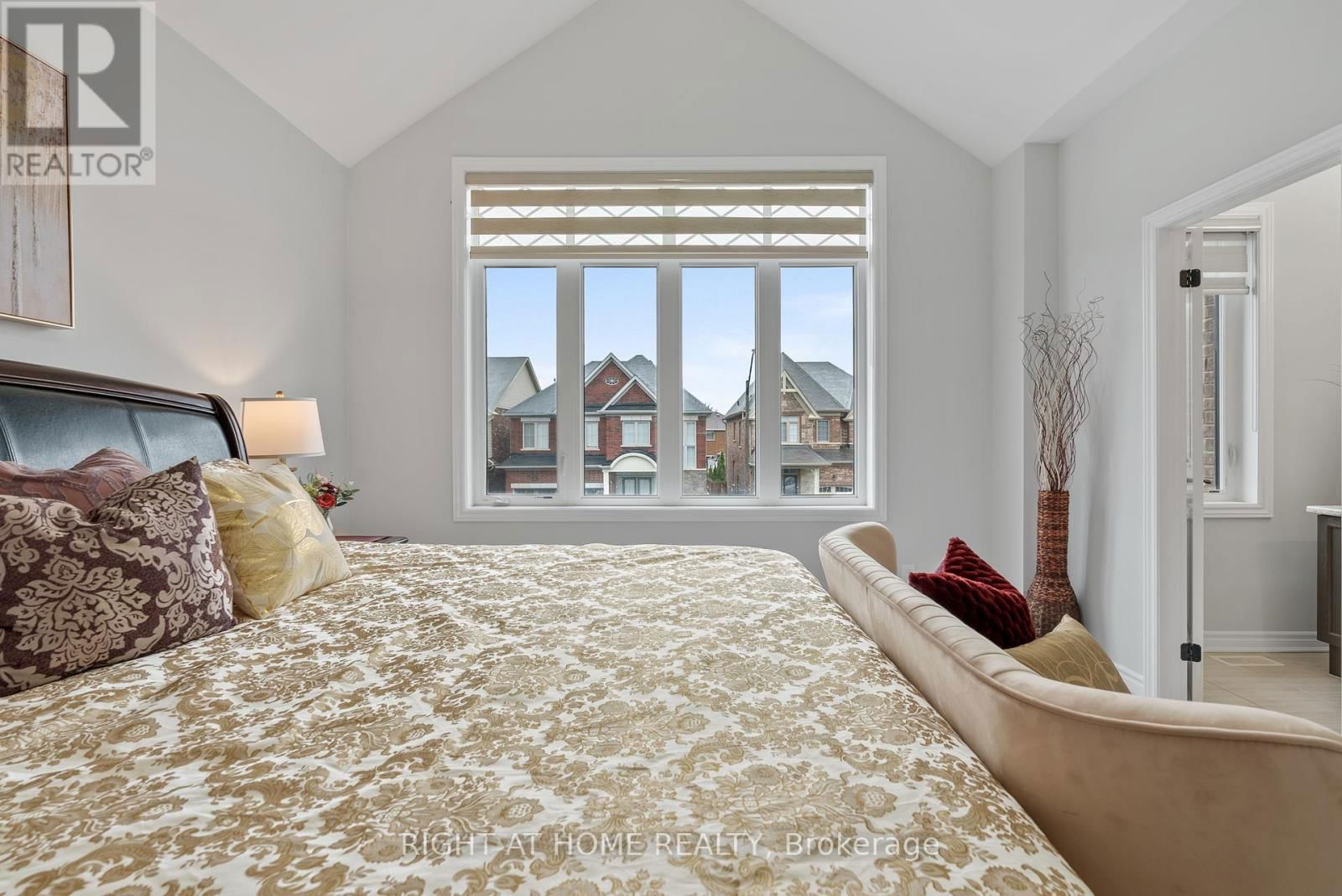 41 BREMNER STREET Image 36