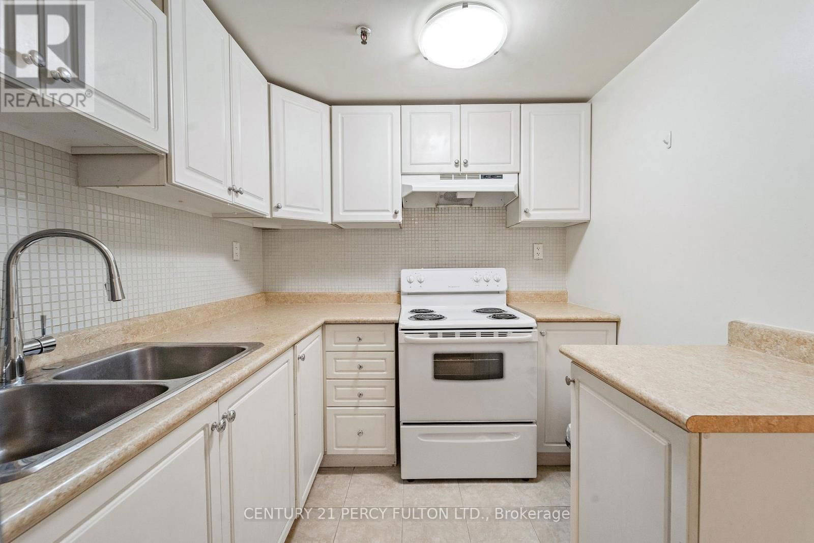 Basement - 100 HUMMINGBIRD DRIVE Image 10