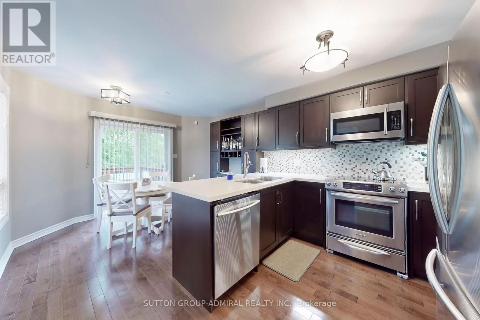 4 BLANCHARD COURT Image 13