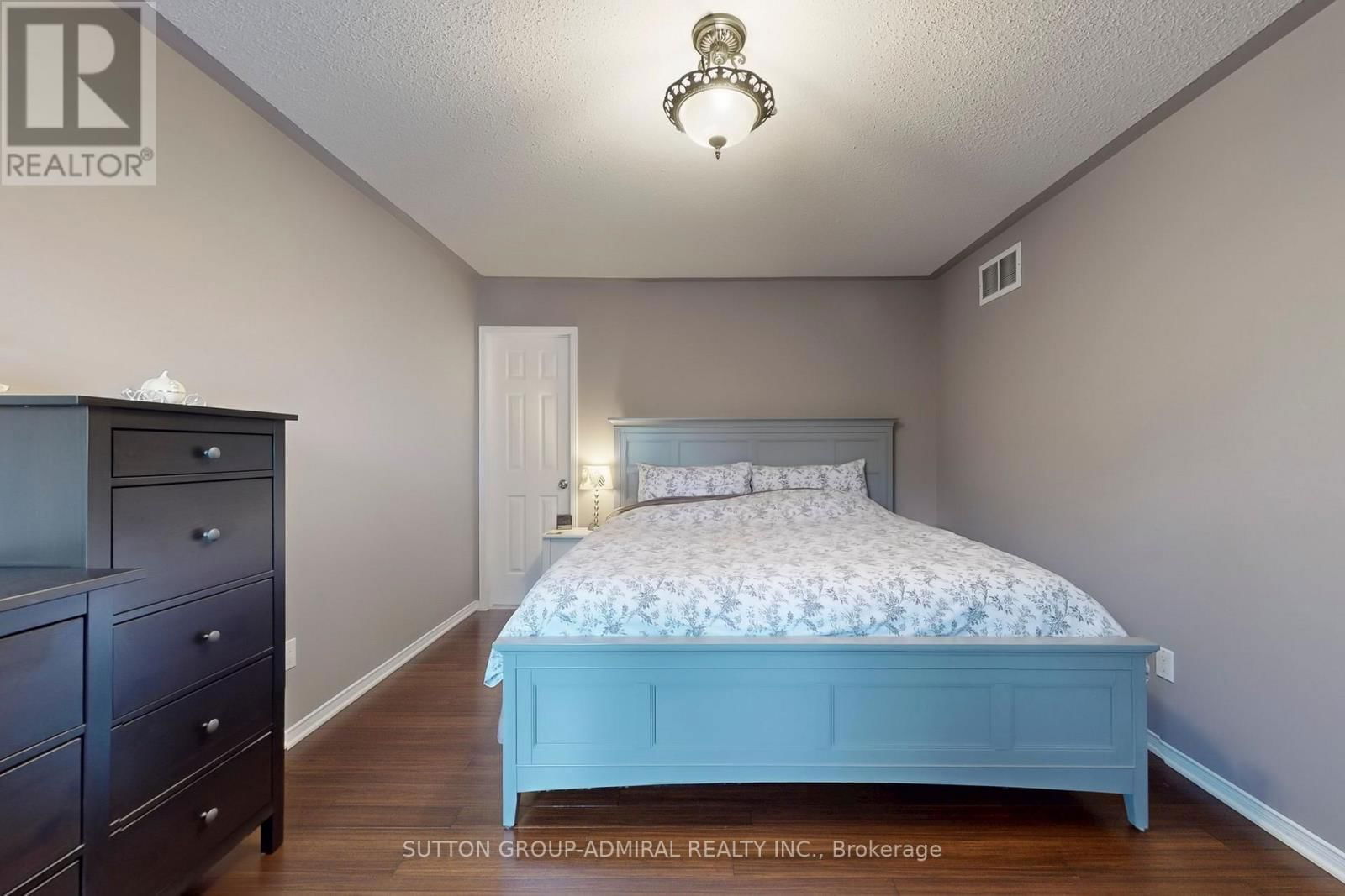 4 BLANCHARD COURT Image 23