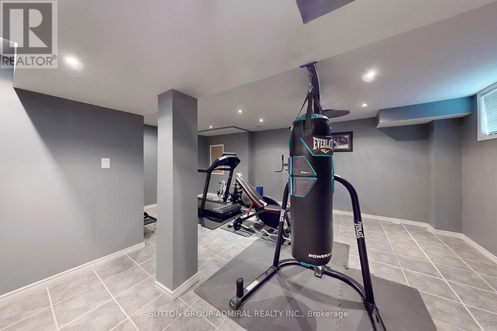 4 BLANCHARD COURT Image 32