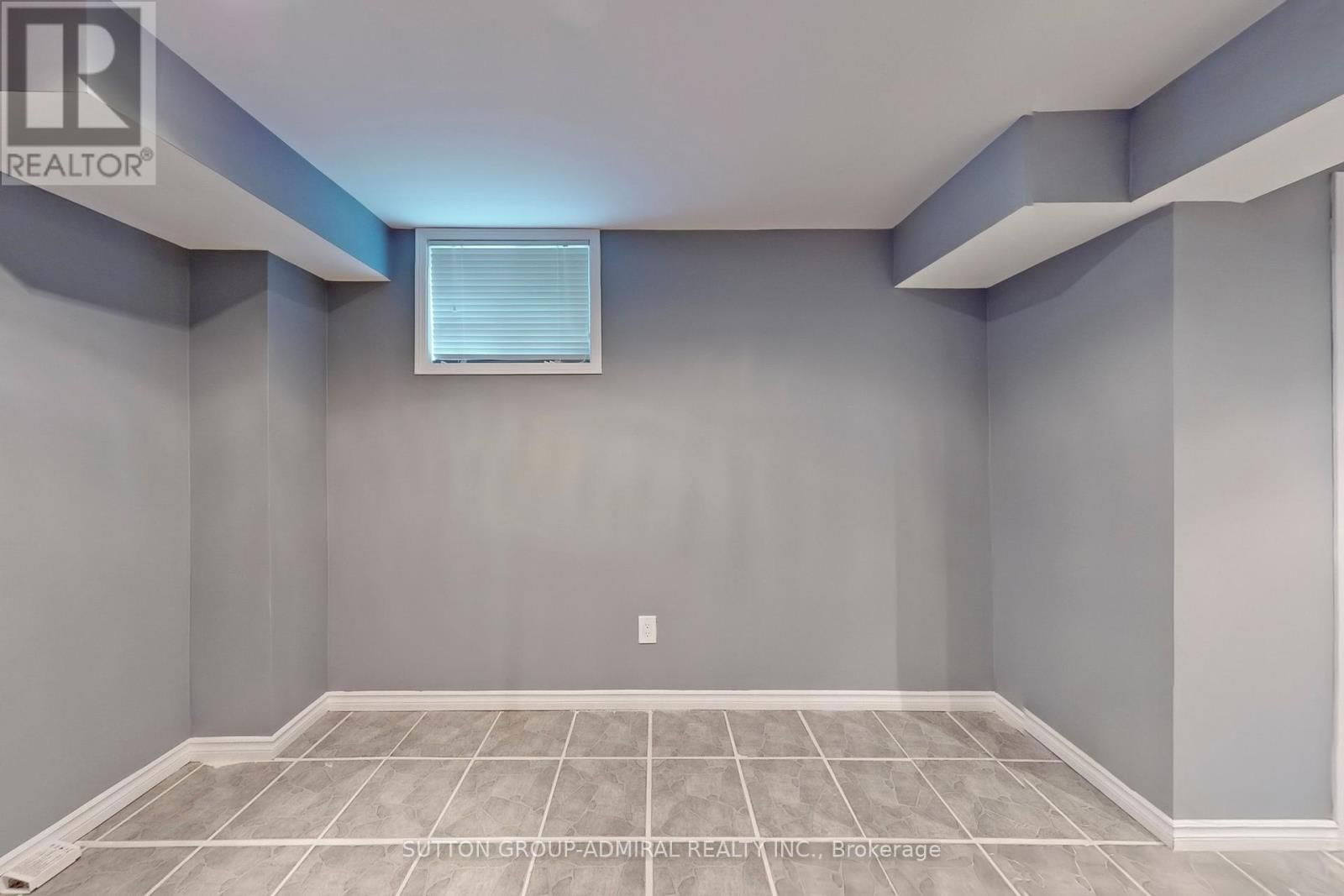 4 BLANCHARD COURT Image 38
