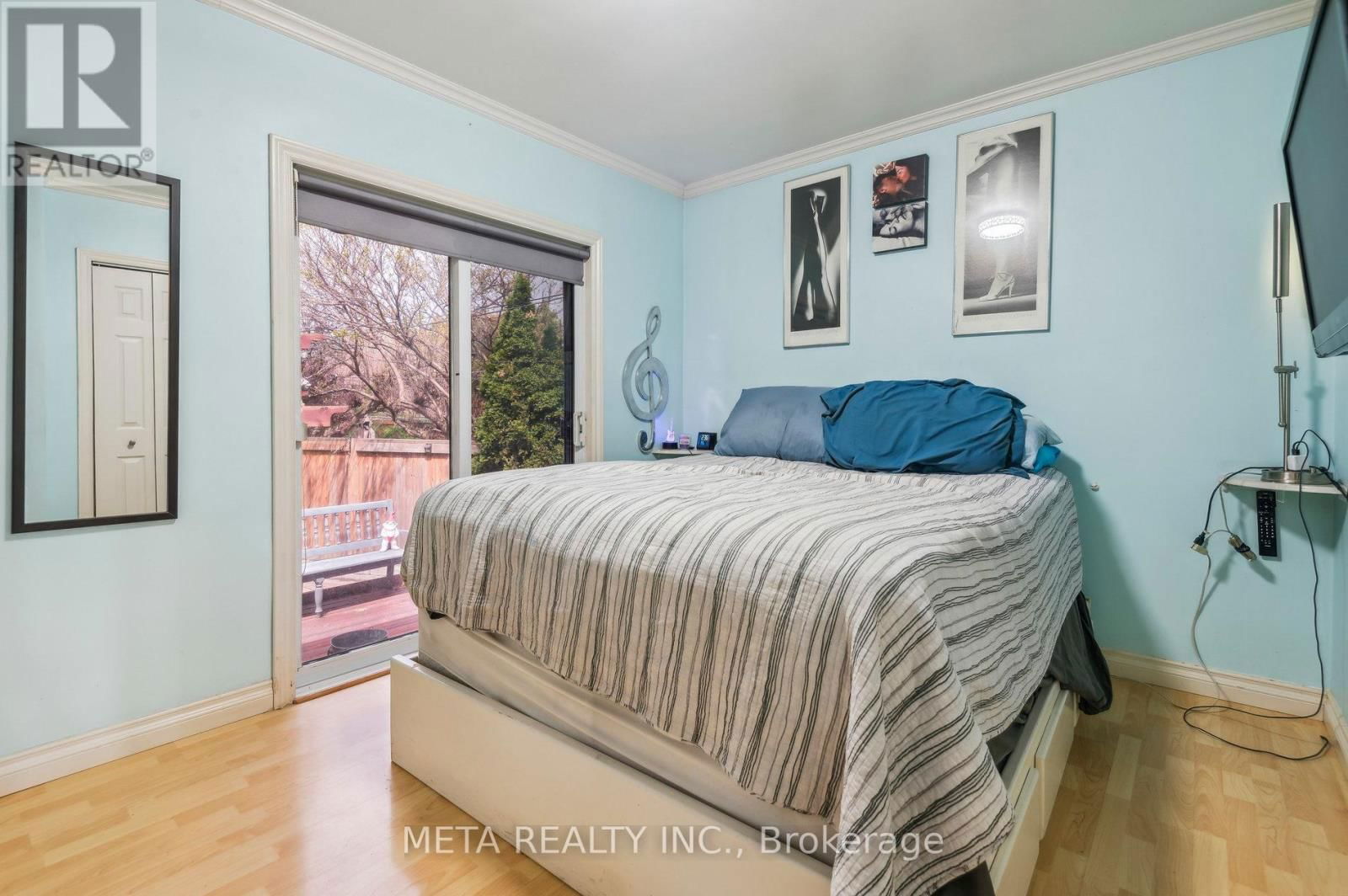 96 SHROPSHIRE DRIVE Image 25