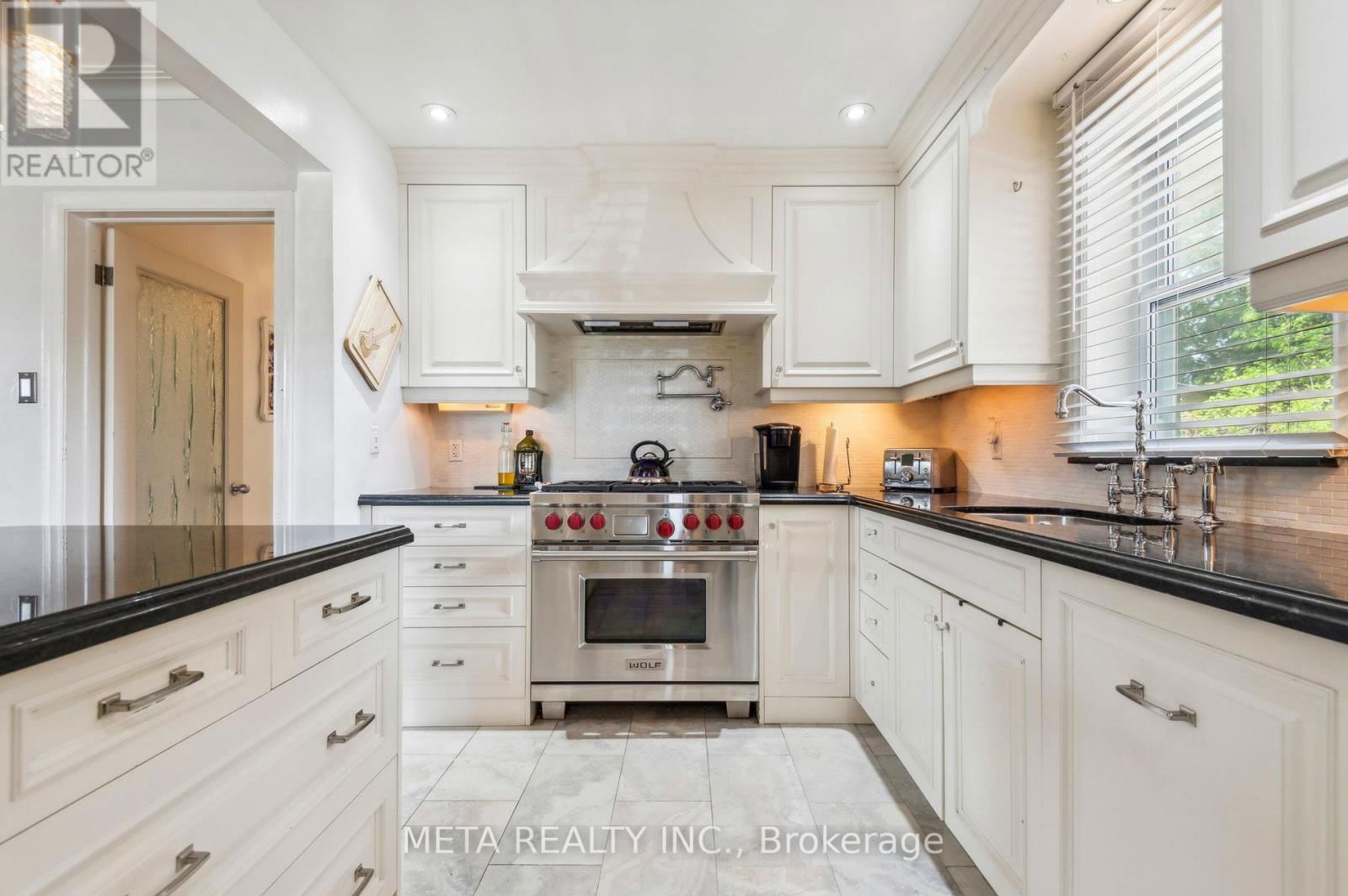 96 SHROPSHIRE DRIVE Image 9