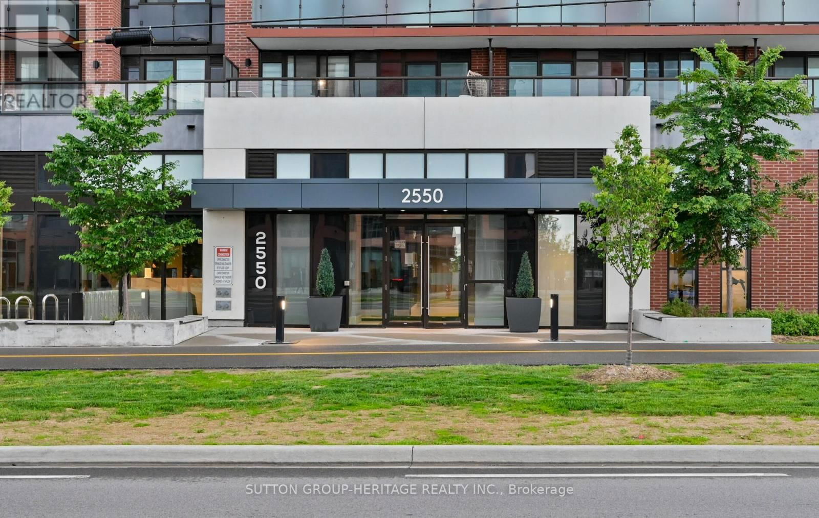1215 - 2550 SIMCOE STREET NORTH Image 1
