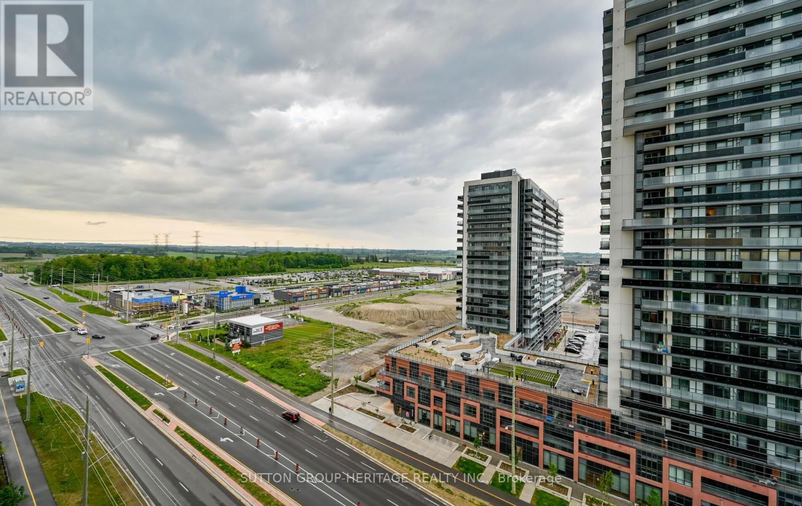 1215 - 2550 SIMCOE STREET NORTH Image 39