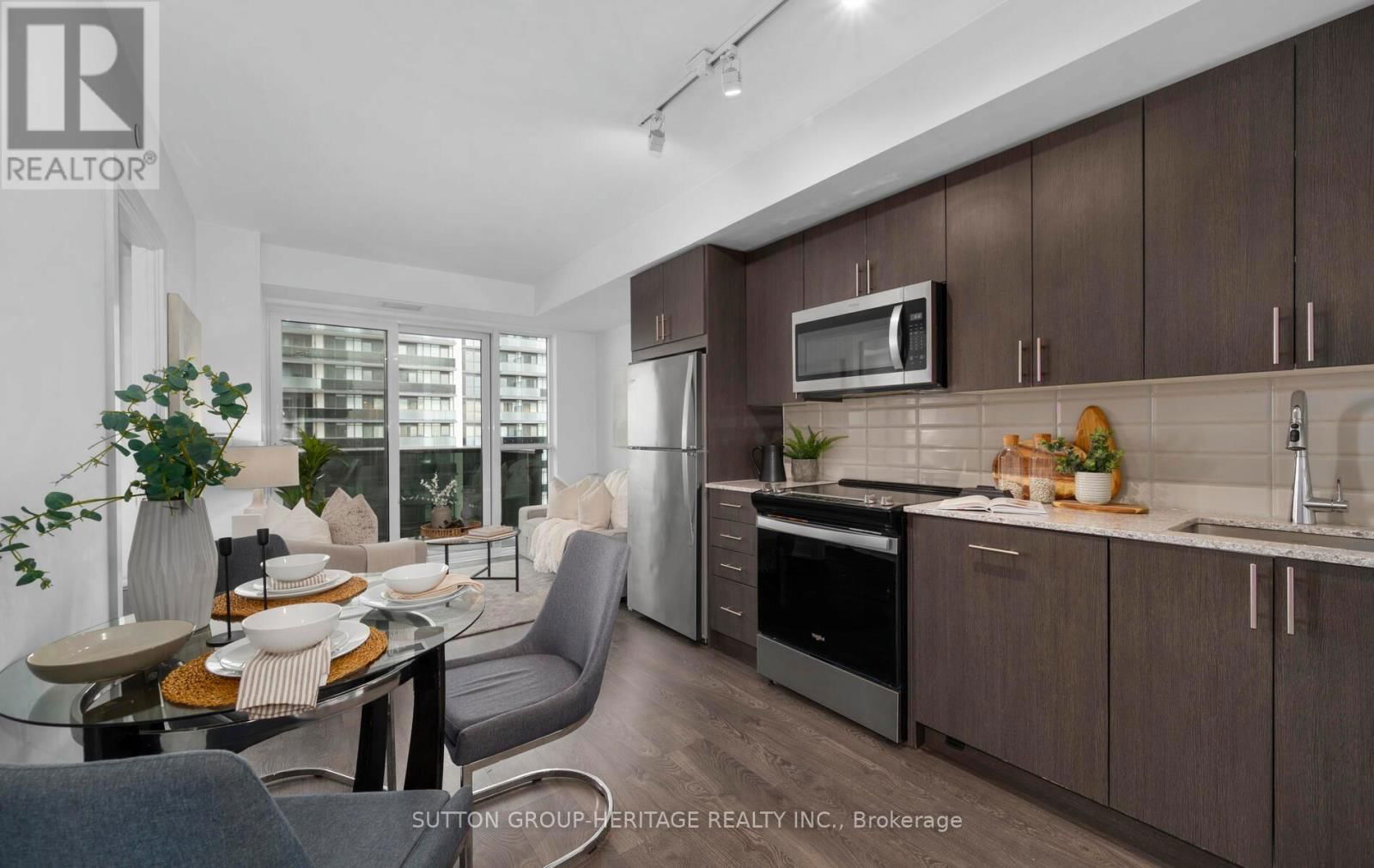 1215 - 2550 SIMCOE STREET NORTH Image 7