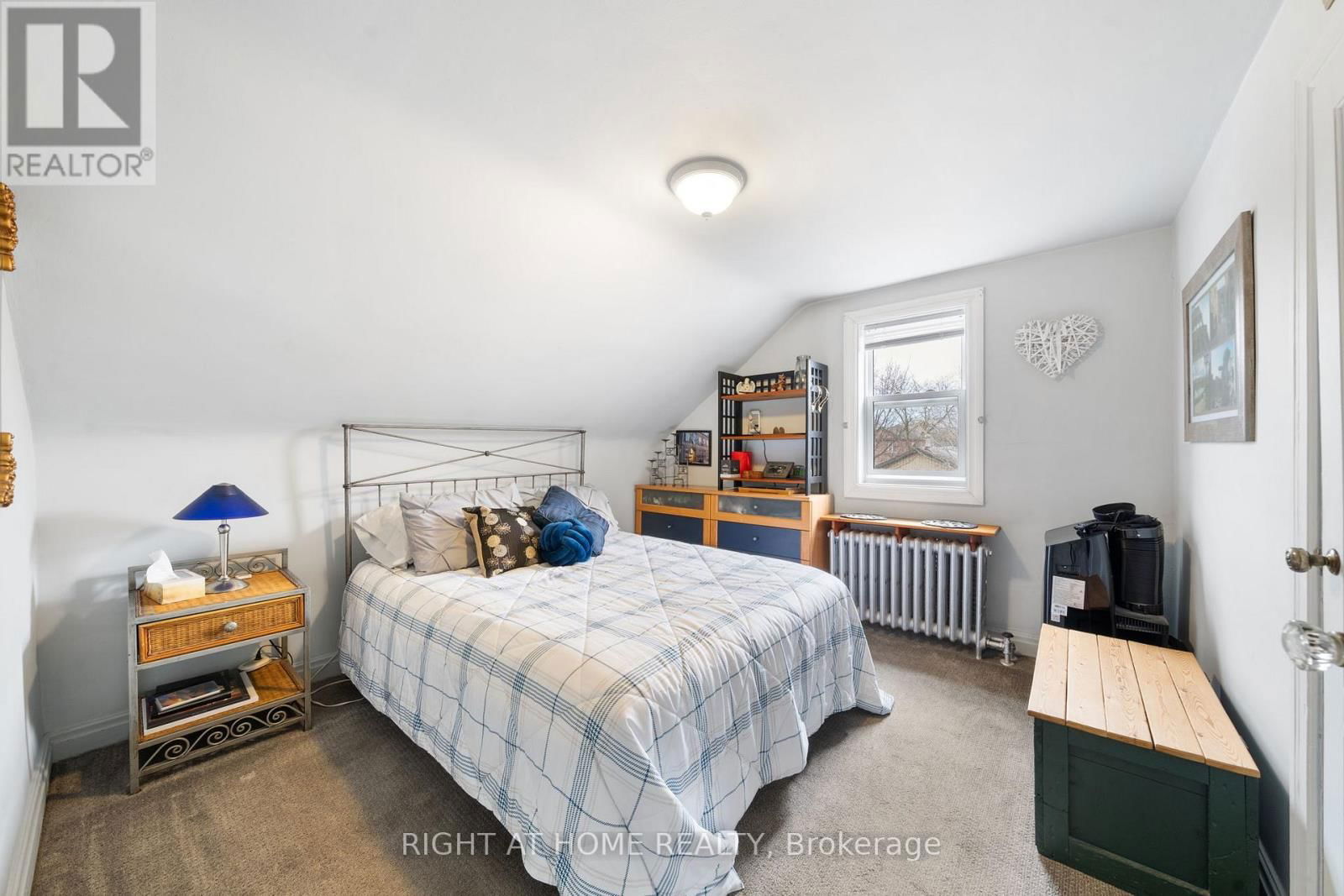 739 ALBERT STREET Image 18