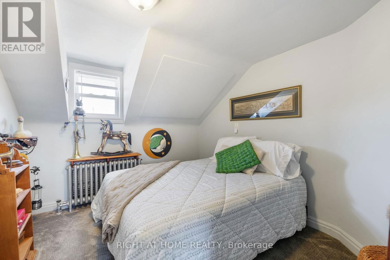 739 ALBERT STREET Image 20