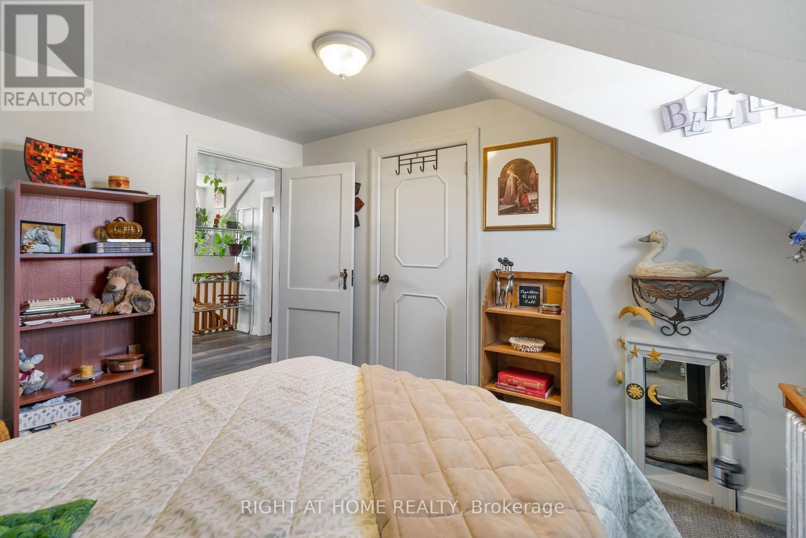 739 ALBERT STREET Image 21