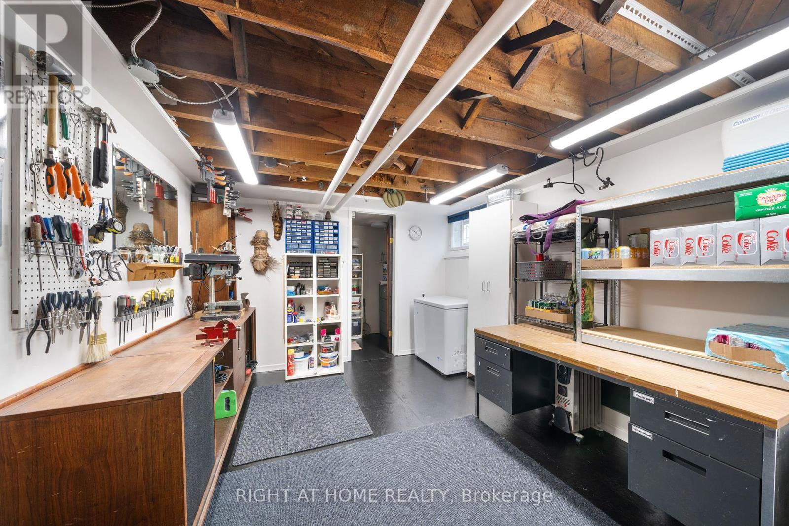 739 ALBERT STREET Image 35