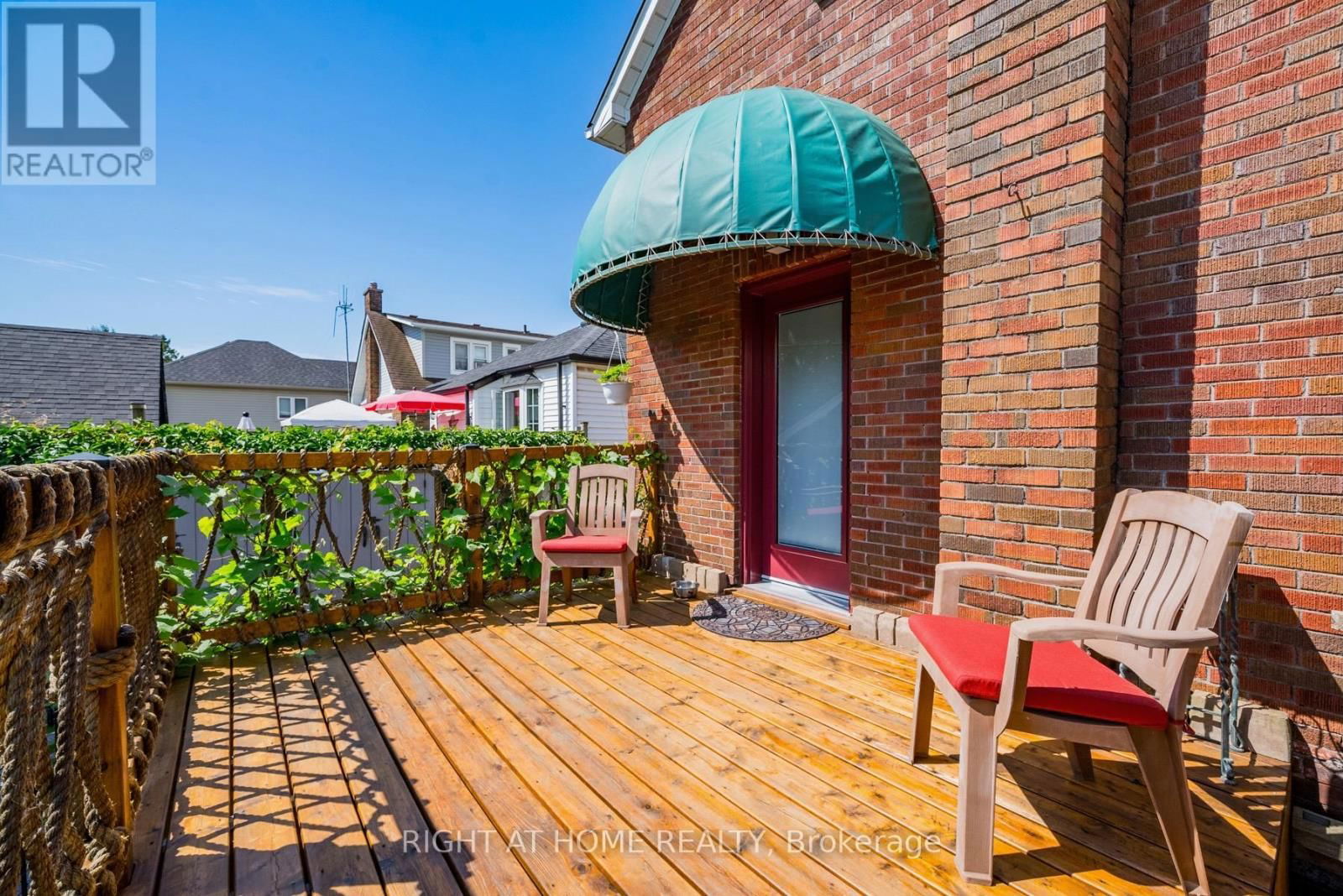 739 ALBERT STREET Image 38