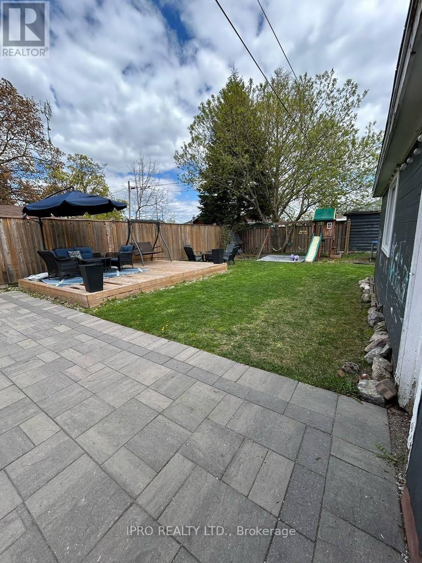 357 CADILLAC AVENUE SOUTH Image 9