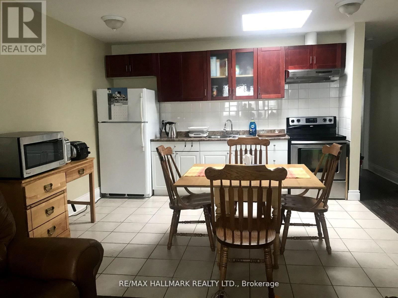 2 - 2238 KINGSTON ROAD Image 10