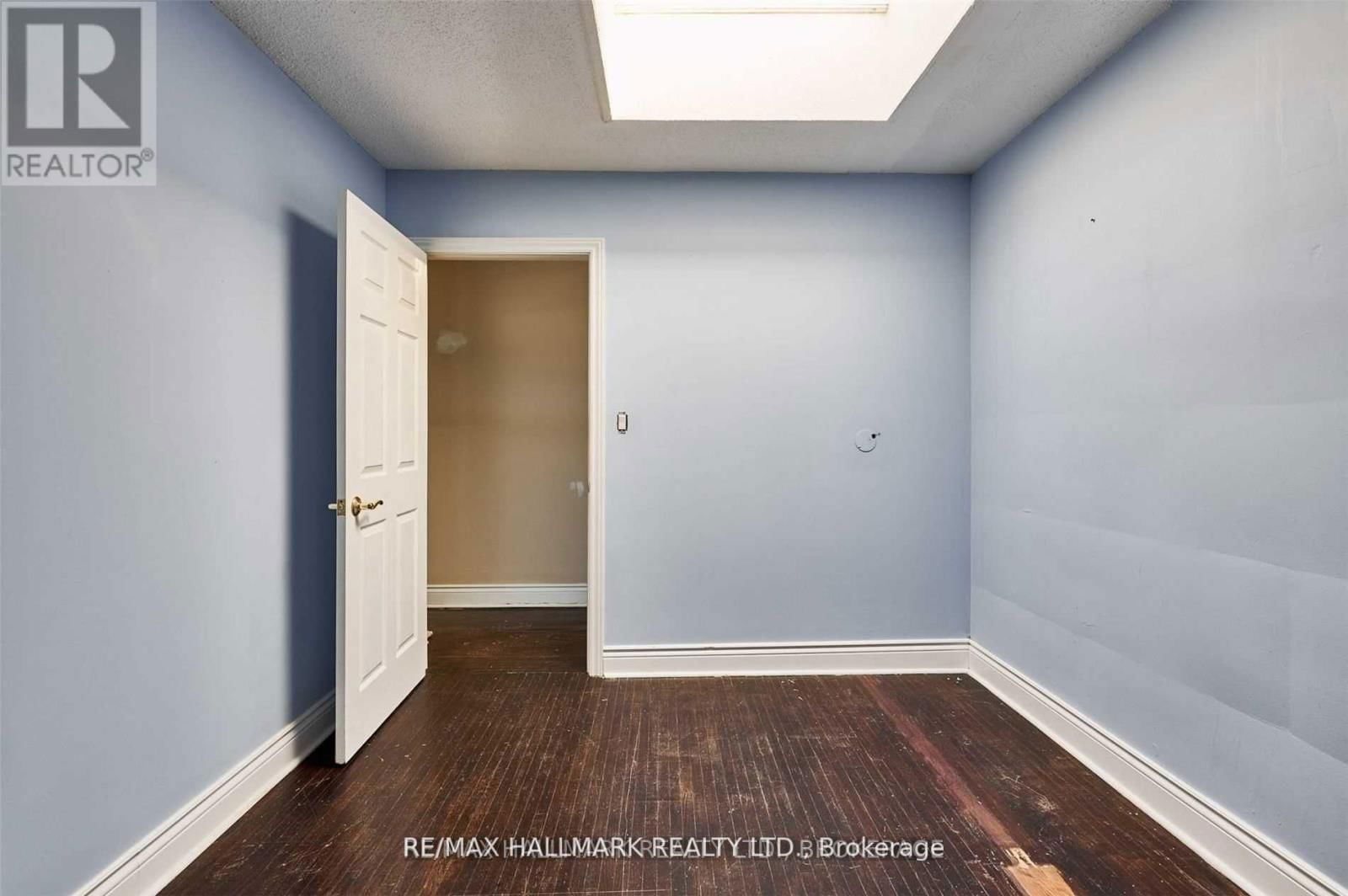 2 - 2238 KINGSTON ROAD Image 3