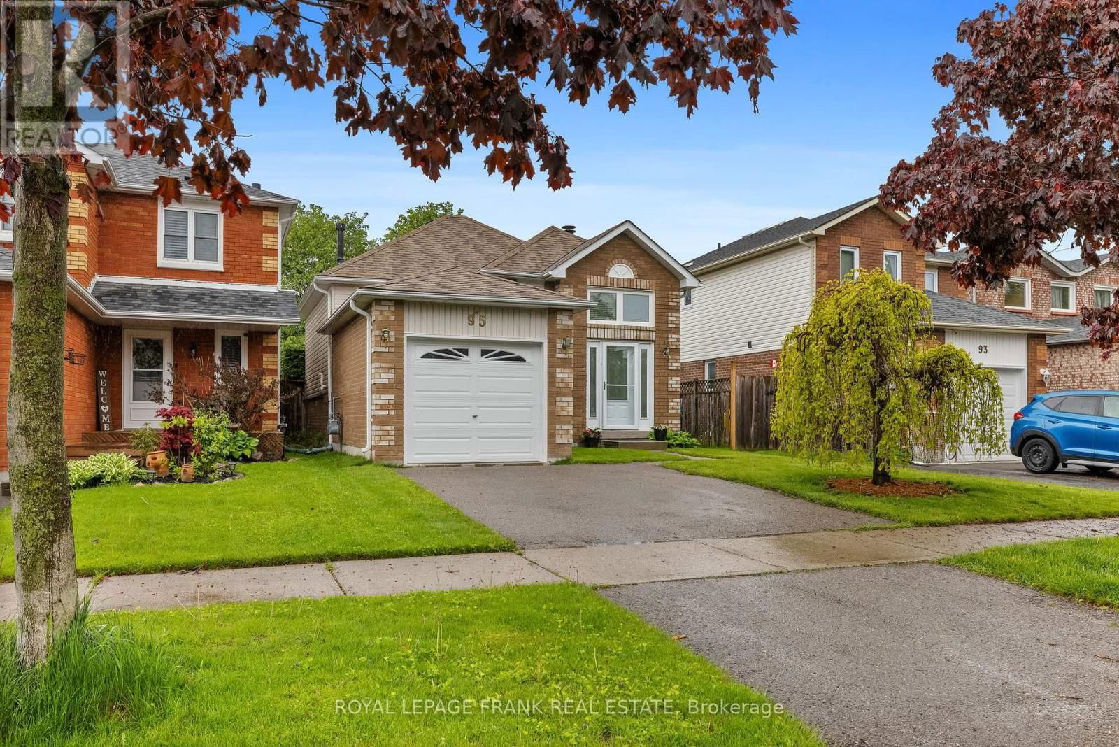 95 CHAMPINE SQUARE Image 3