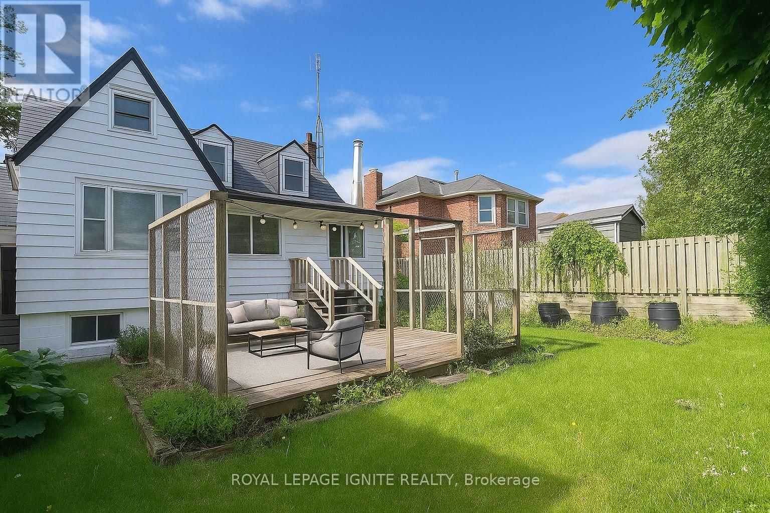 187 TWYN RIVERS DRIVE Image 12