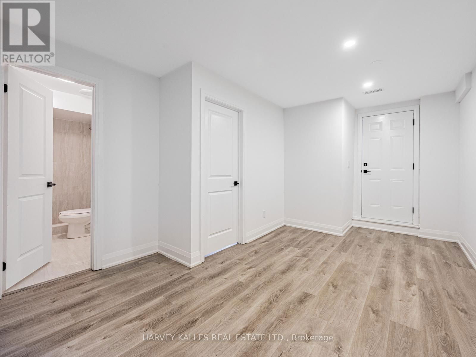 97 CHELLIAH COURT Image 32
