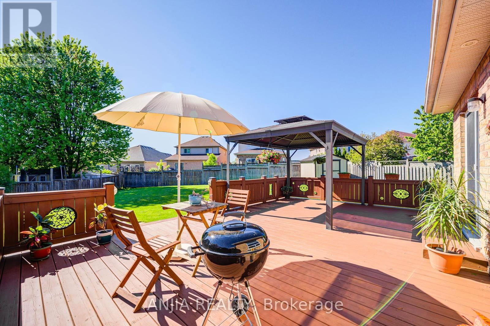 63 BROWNRIDGE PLACE Image 37