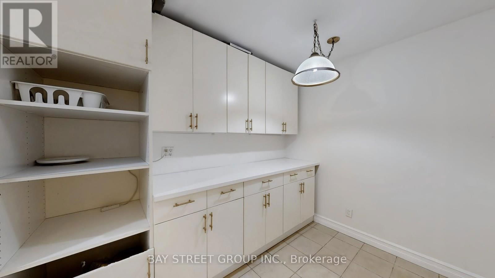 1607 - 25 SILVER SPRINGS BOULEVARD Image 11
