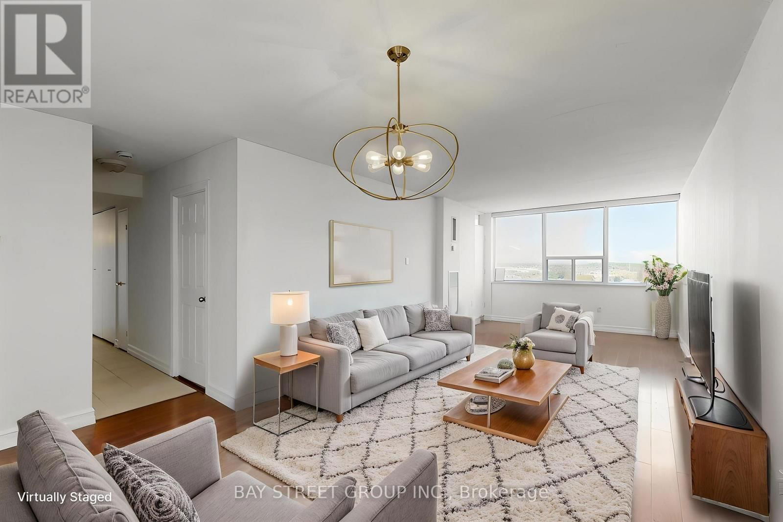 1607 - 25 SILVER SPRINGS BOULEVARD Image 2
