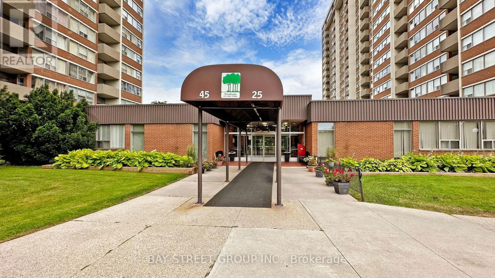 1607 - 25 SILVER SPRINGS BOULEVARD Image 25