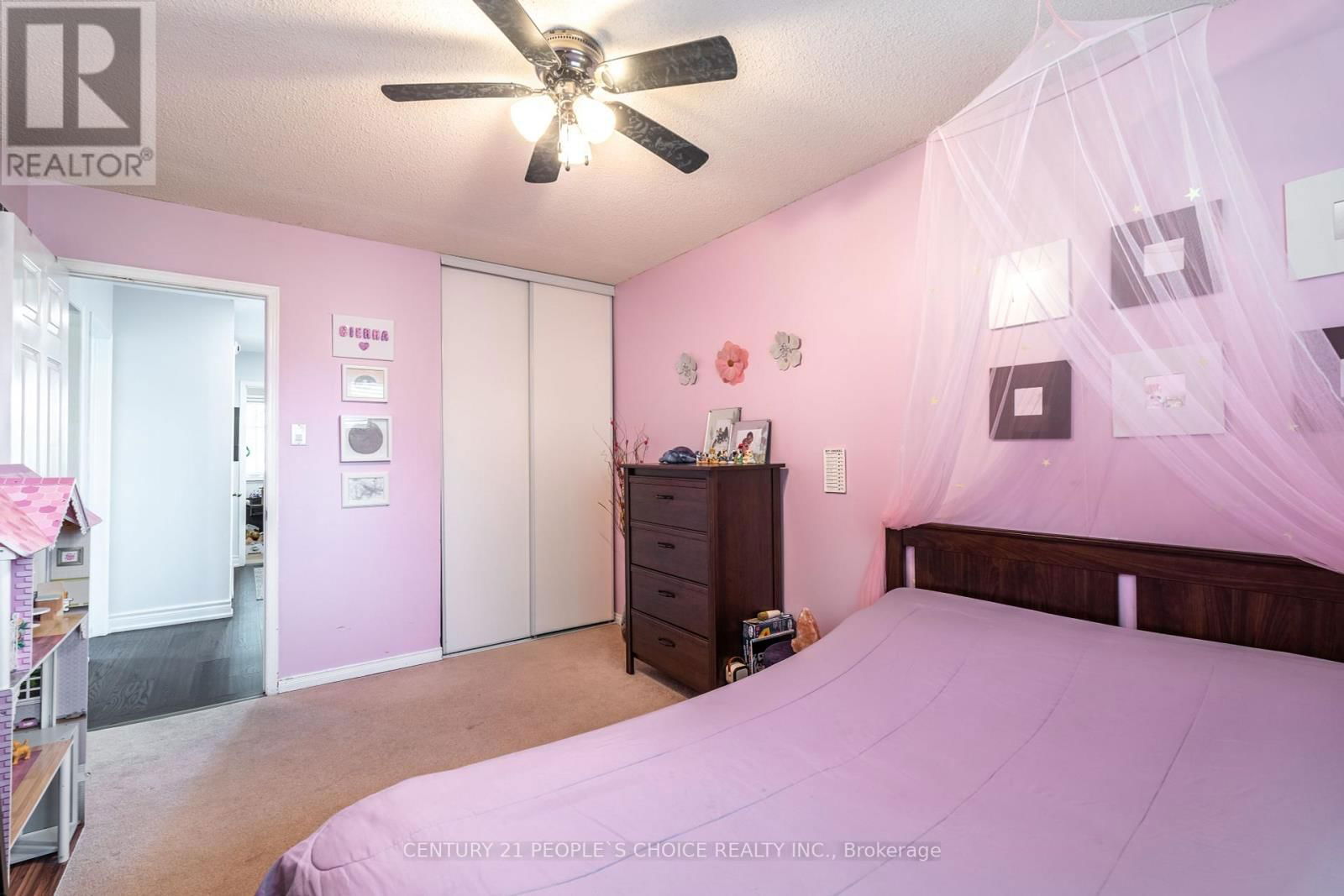 31 THORP CRESCENT Image 25