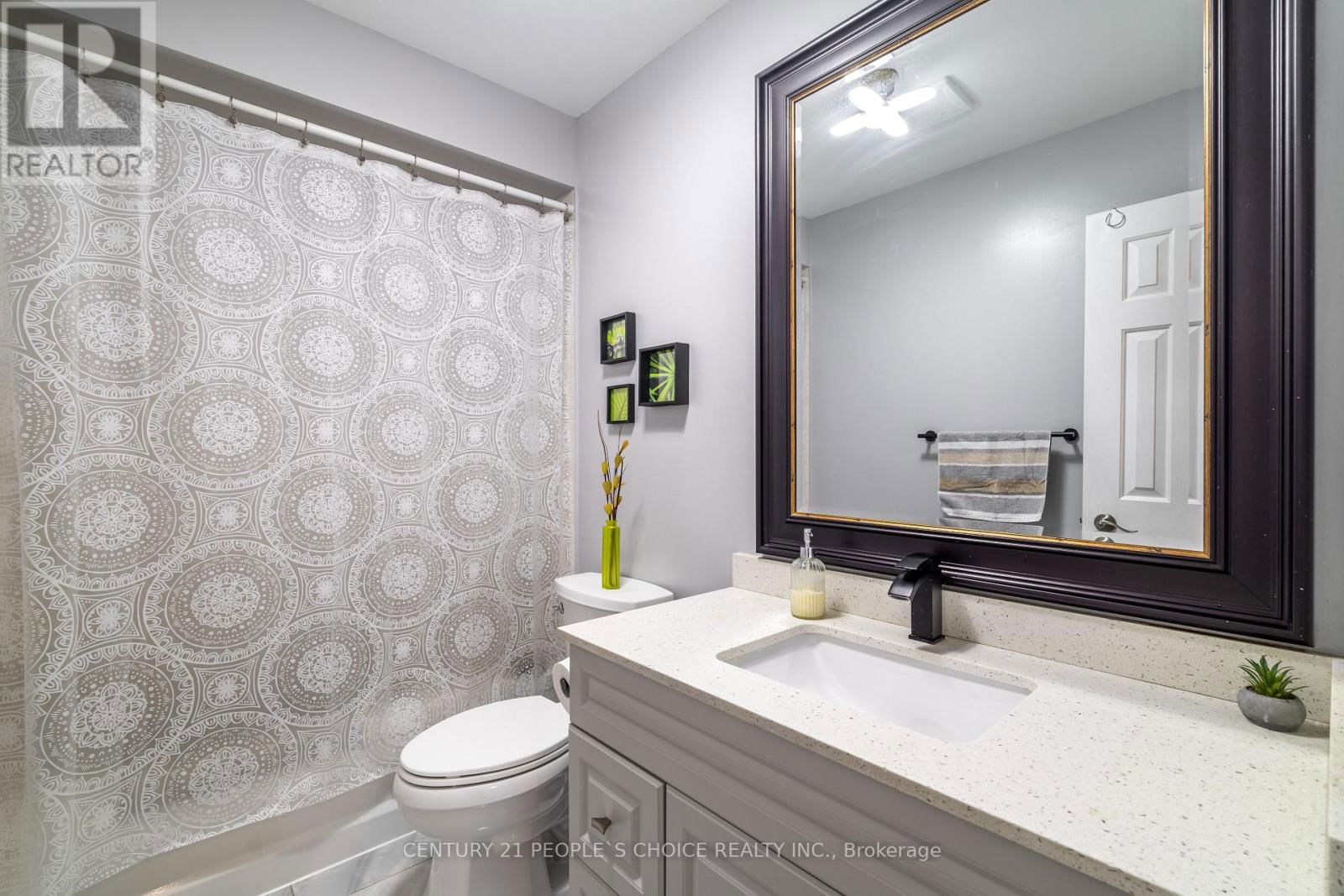 31 THORP CRESCENT Image 28