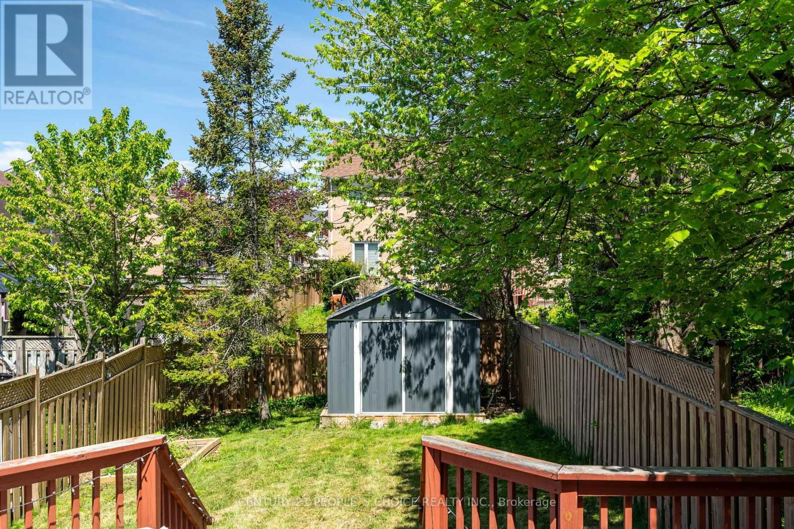 31 THORP CRESCENT Image 39