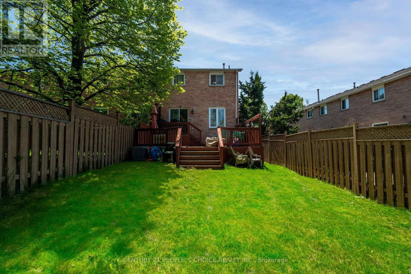 31 THORP CRESCENT Image 40